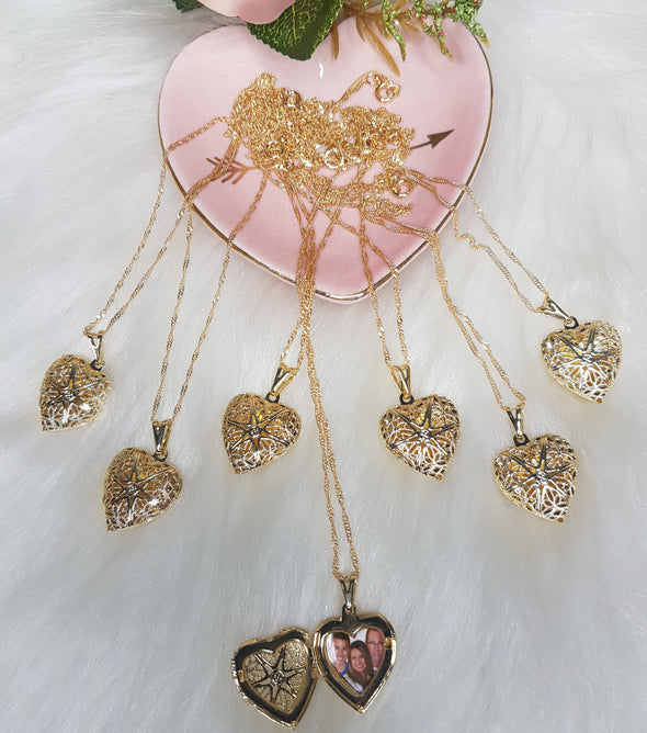 Relicário de coração vazado banhado à ouro 18K