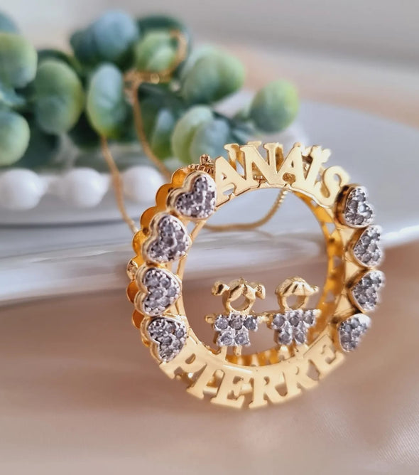 Mandala personalizada com 2 filhos banhada a ouro 18k