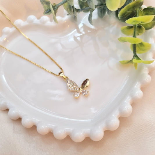 Colar de borboleta cravejada com zircônia banhado a ouro 18k